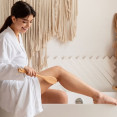 „Dry brushing“ alebo „suchá masáž“ pre krajšiu pokožku celého tela