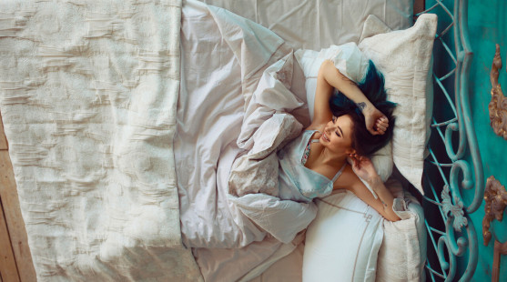 Neviete si nájsť polohu počas spánku? Tieto 2 polohy majú priaznivý vplyv na vaše zdravie!
