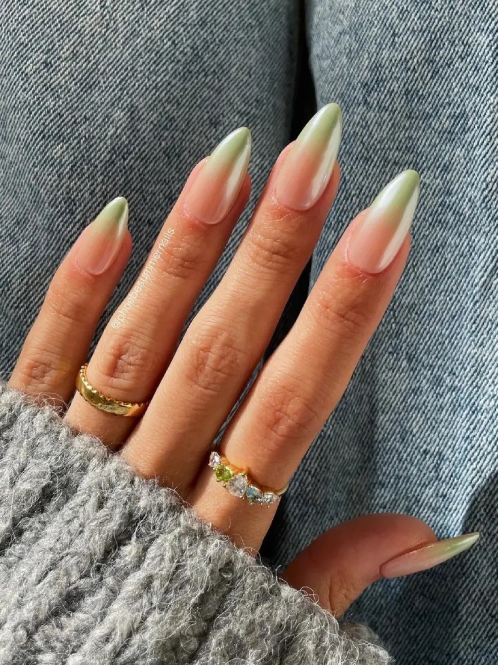 ombré zelené gélové nechty