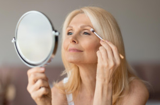 Najlepšie make-up tipy pre ovisnuté viečka – zvýraznite svoje oči bez chybičky!