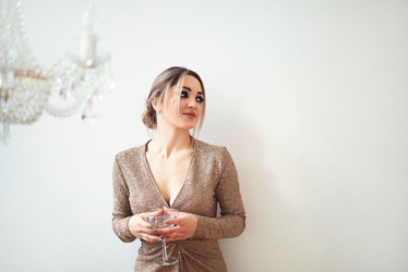 Oblečenie je nástroj, nie diktát a sebavedomie je dôležitejšie ako dokonalá dĺžka šiat