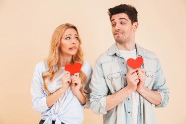 Prečo je dnes toľko ľudí single a randenie je vyčerpávajúcejšie ako práca? Odpoveď vás šokuje!