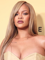 Make-up triky celebrít, ktoré vám profesionáli nechcú prezradiť, no my ich poznáme!