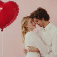Sviatok svätého Valentína v roku 2026: Červené ruže a romantická večera sú minulosť!