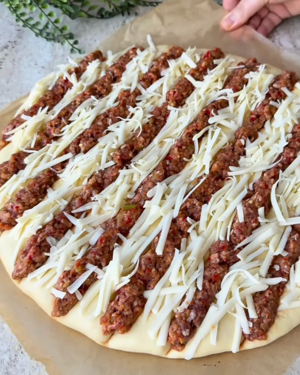 pide s mletým mäsom