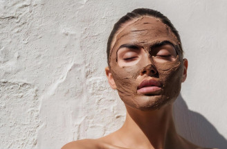 National Mud Pack Day: Mud mask na pleť – účinky, použitie a mýty o detoxe
