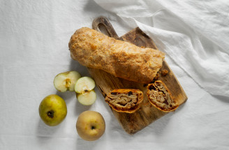 Jablkovo-orechová štrúdľa: Overený recept, aby cesto neprasklo a plnka nevytiekla